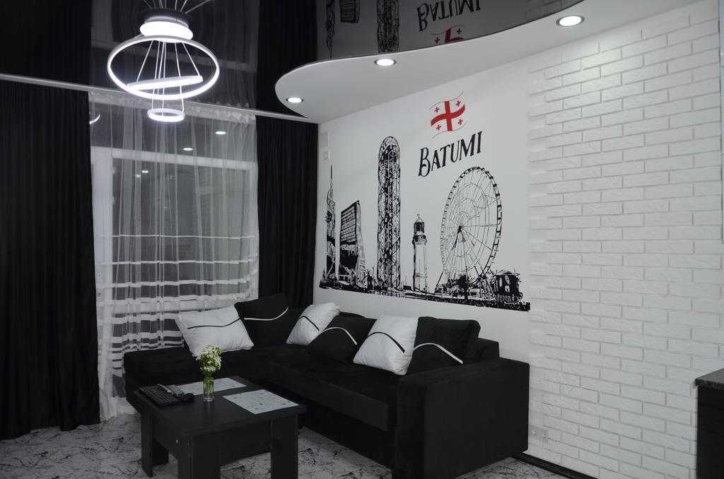 Studio "Black - White" باتومي المظهر الخارجي الصورة